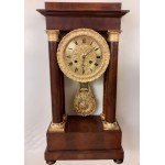 WT Kolompendule Cuba mahonie