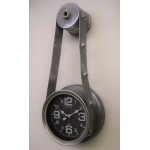 Klok industrieel metaal CB4